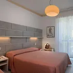 Suisse Szálloda Milano Marittima