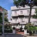 Szálloda Suisse 3*