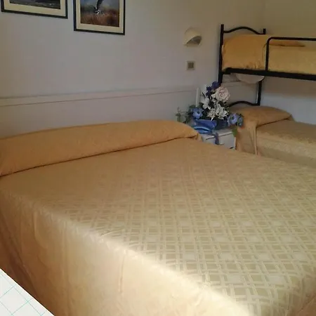 Отель Suisse 3*
